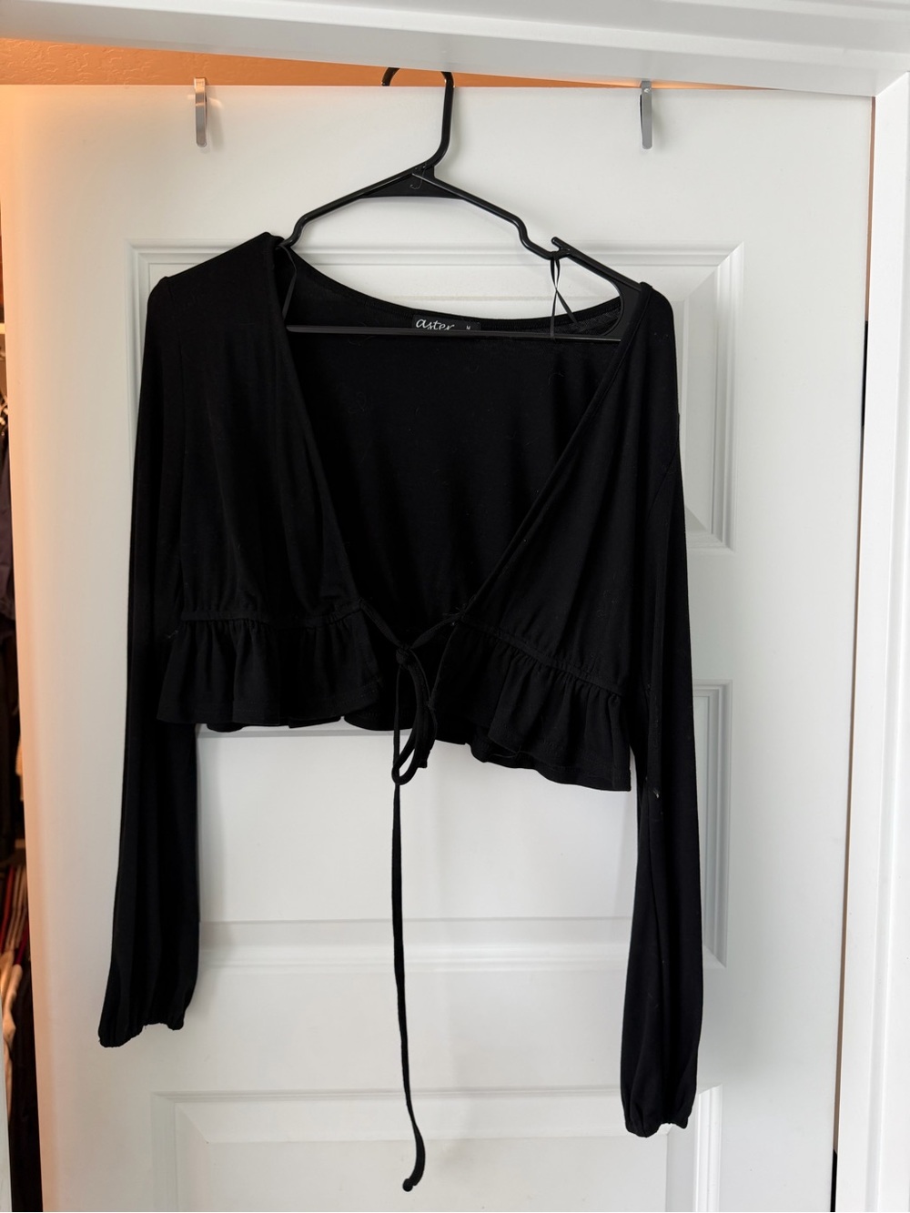 Black Ruffle Tie-Front Long-Sleeve Crop Top